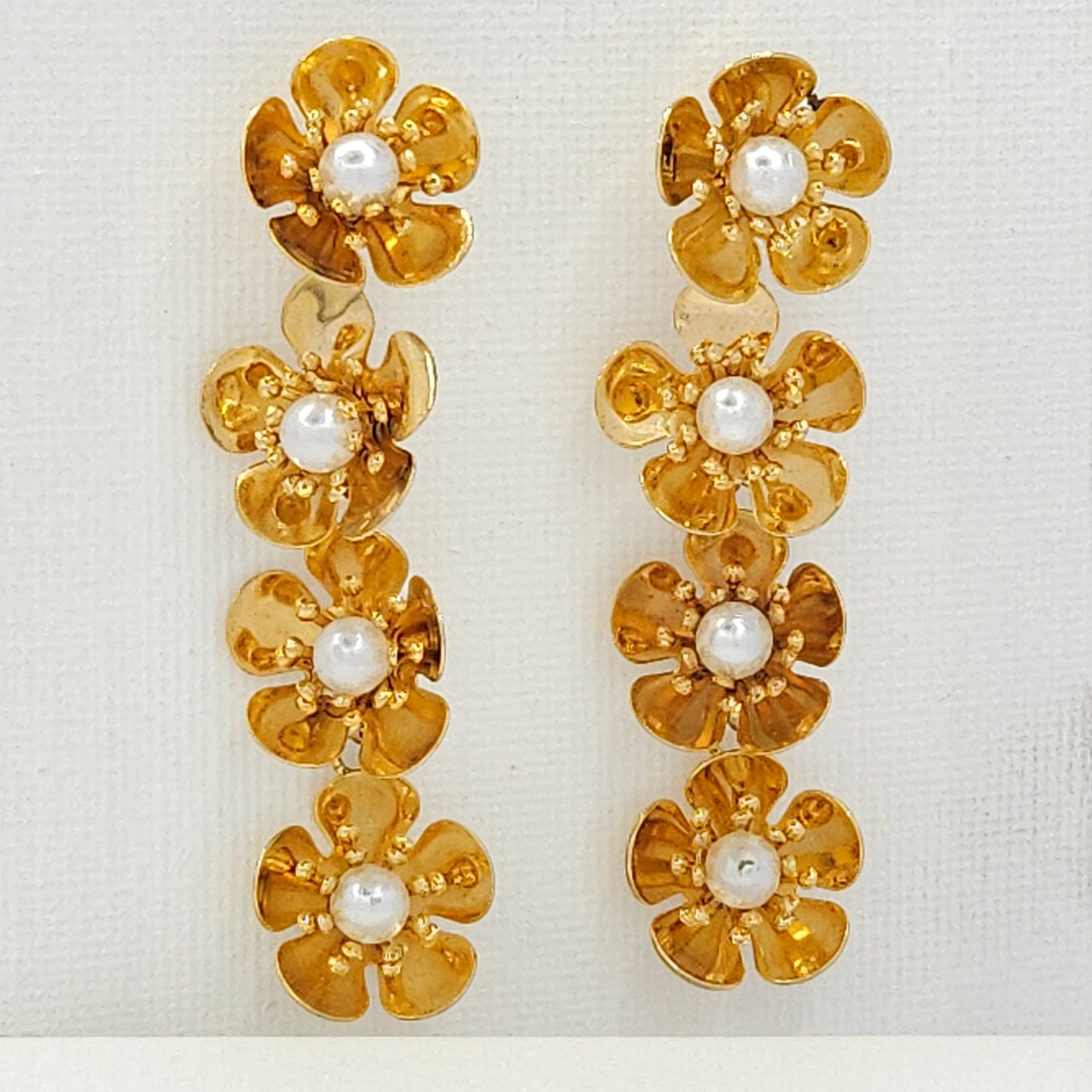 Daisy earrings