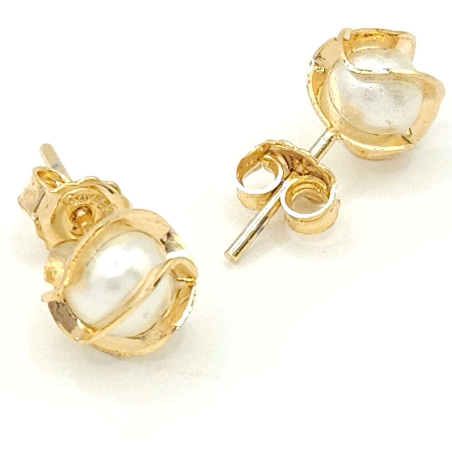 Floral-Inspired: Pearl Stud Earrings